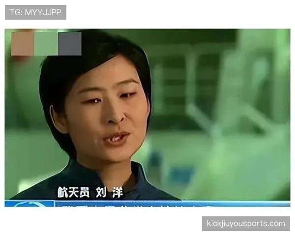 刘洋家的狗都比我们活得精致 刘洋家的狗都比我们活得精致